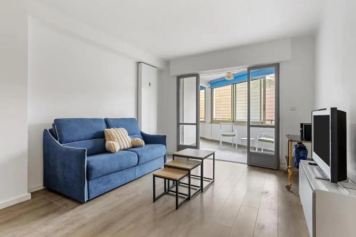 Apartment Centre Ville, Parking, 2 Min Gare Saint-Raphael